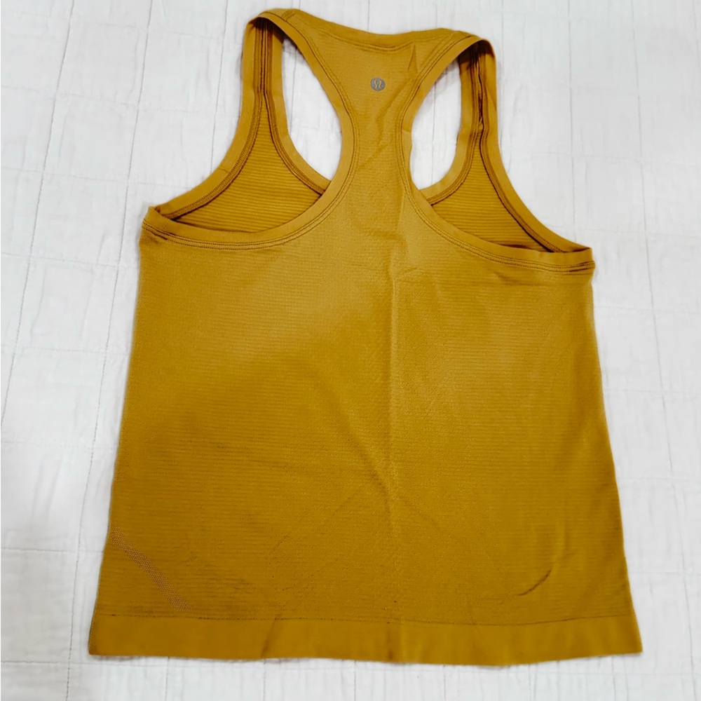 Swiftly Tech Raceback Tank Top